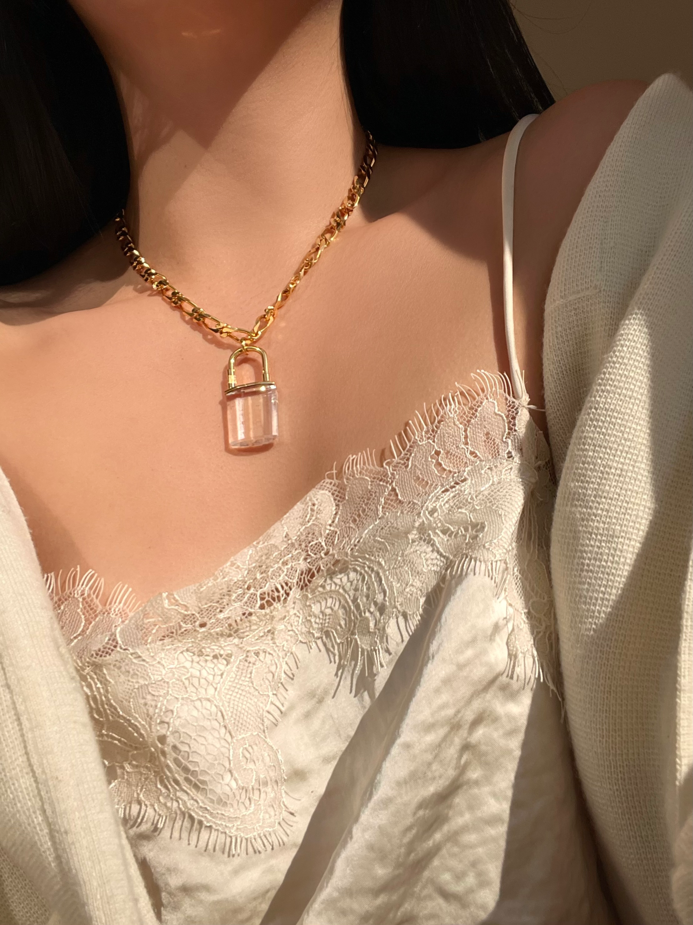 Collier Knox