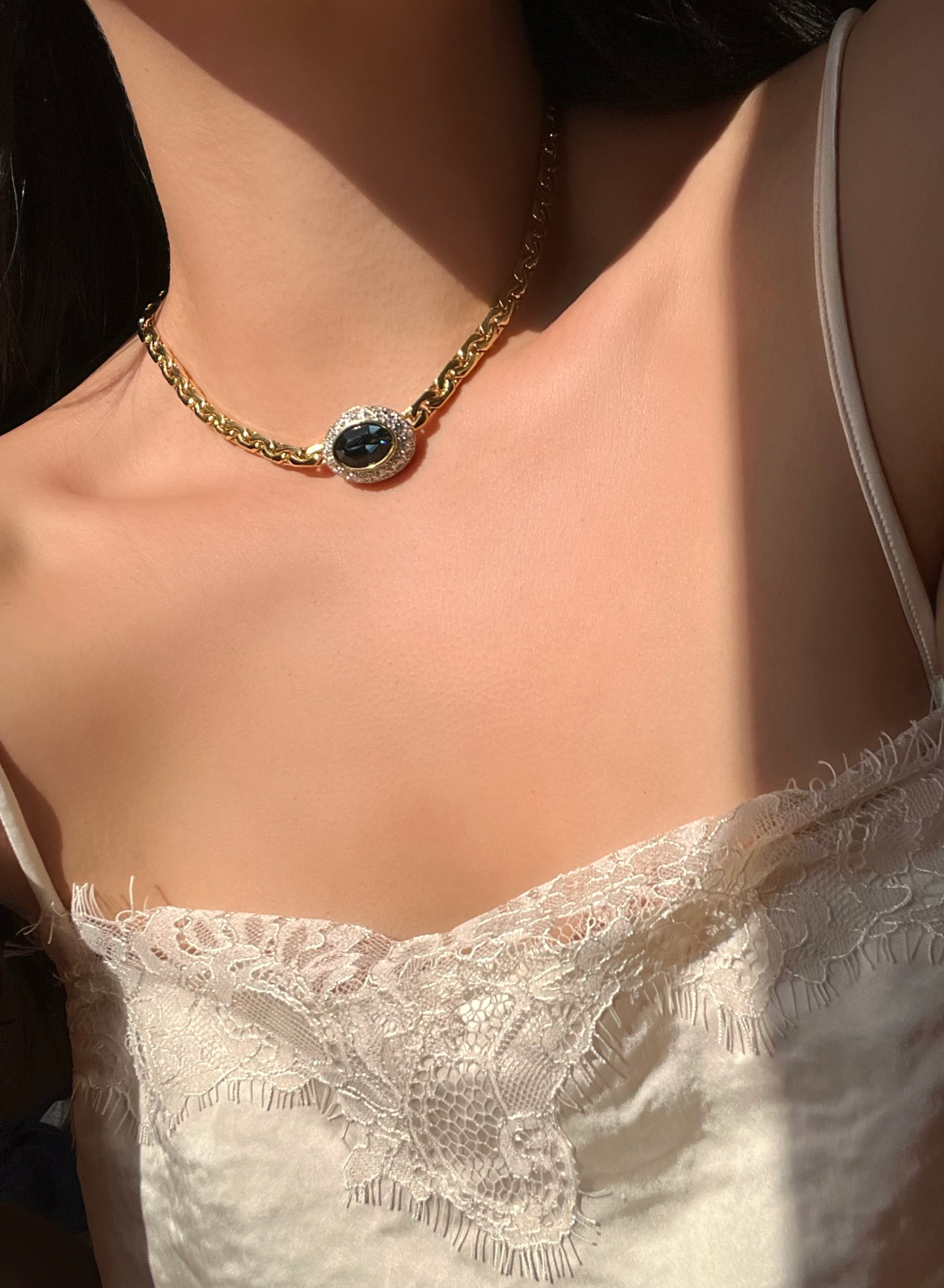 Collier Frey