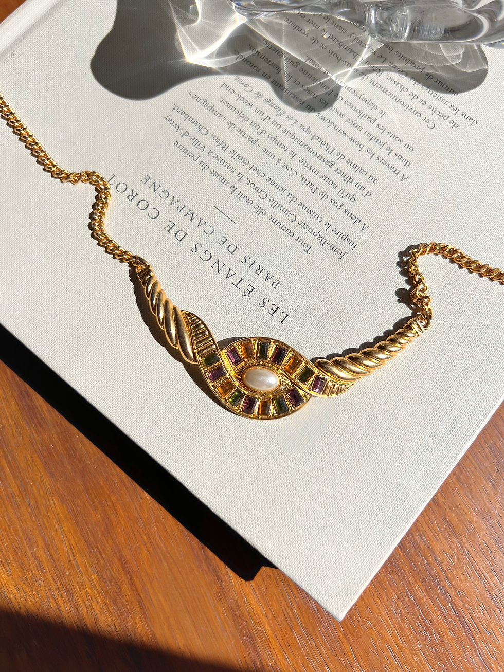 Thumbnail: Collier Gideon