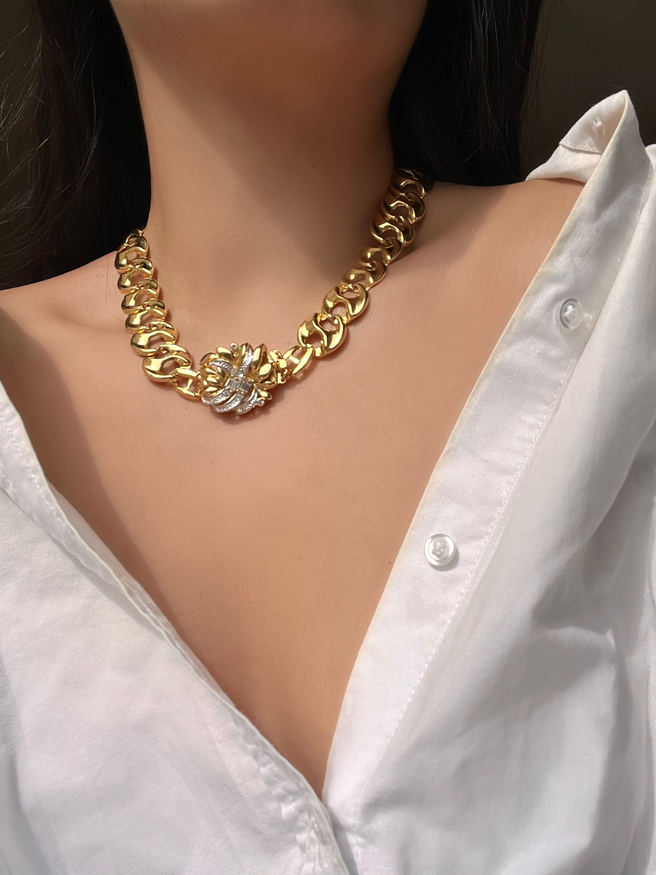 Collier Sloan
