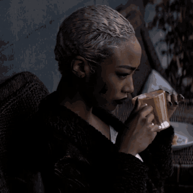 Tati Gabrielle como Prudence Blackwood