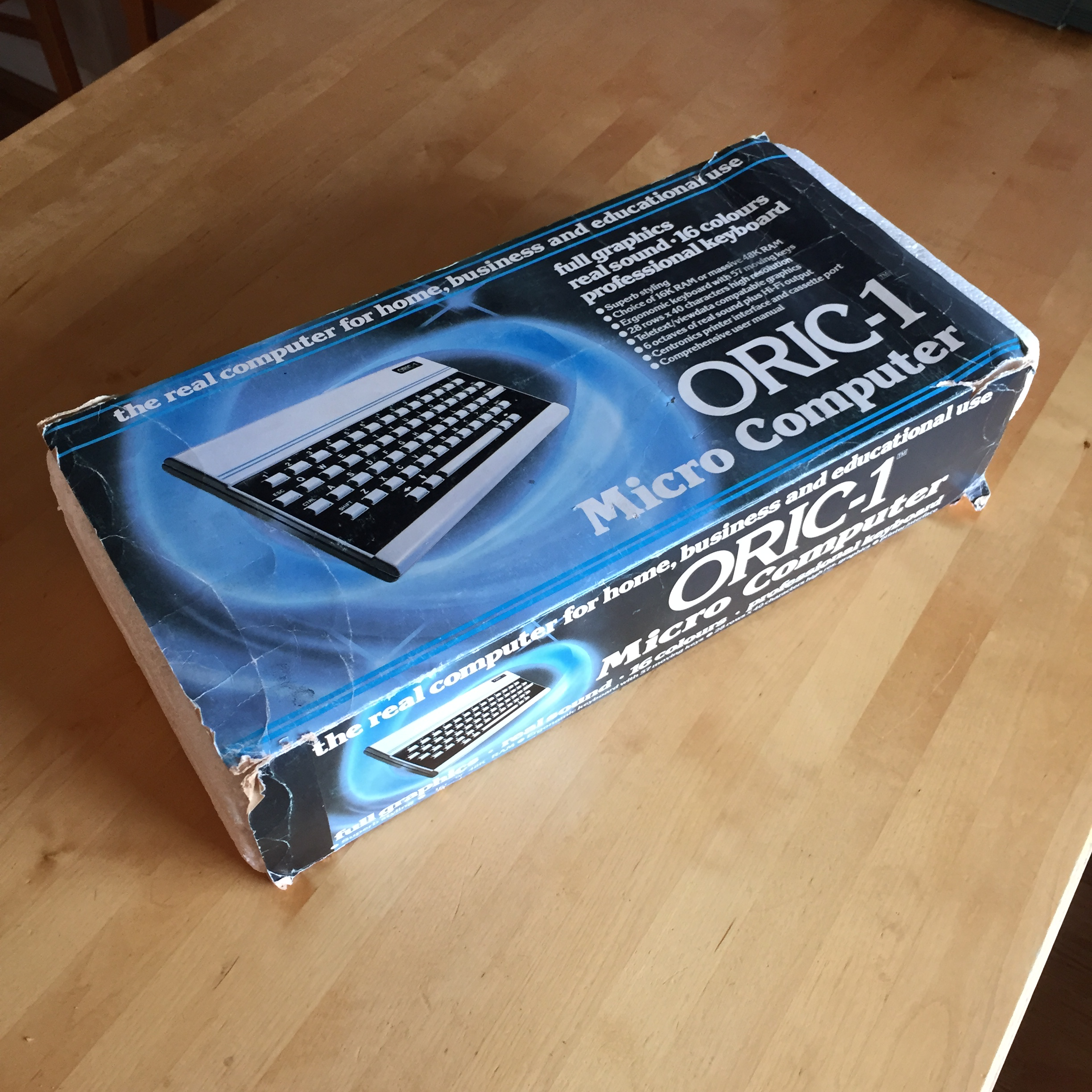 Oric-1 alkuperäinen pakkaus