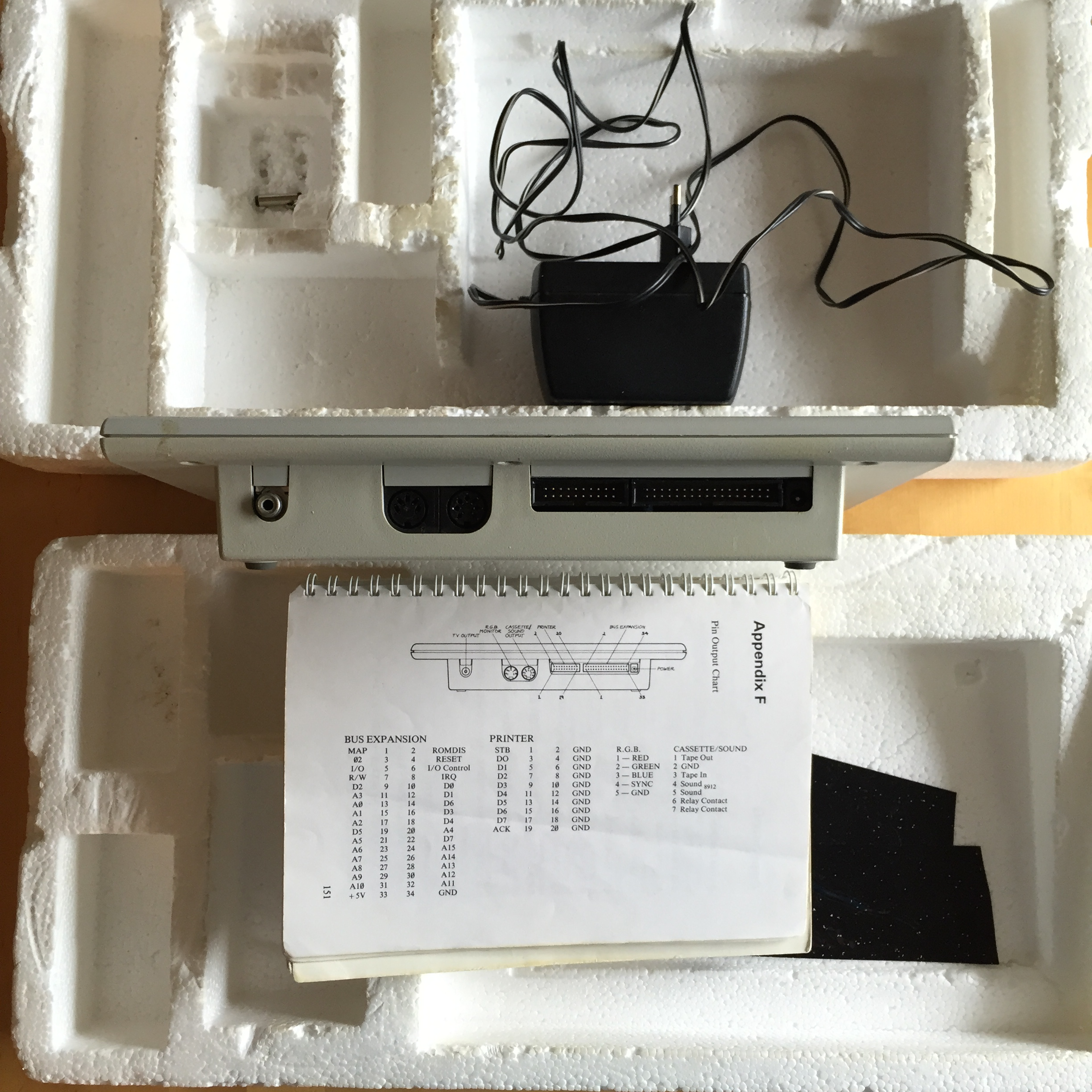 Oric-1 liitäntäportit