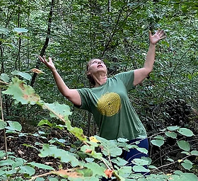 Annalisa im Wald