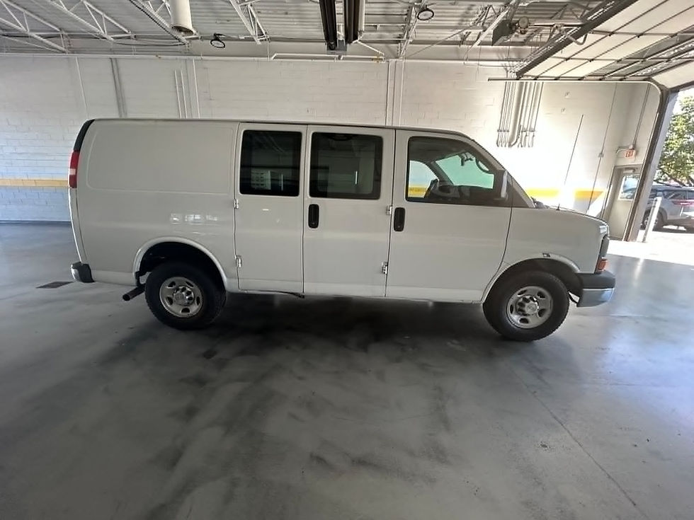 Thumbnail: 2014 Chevrolet Express 2500