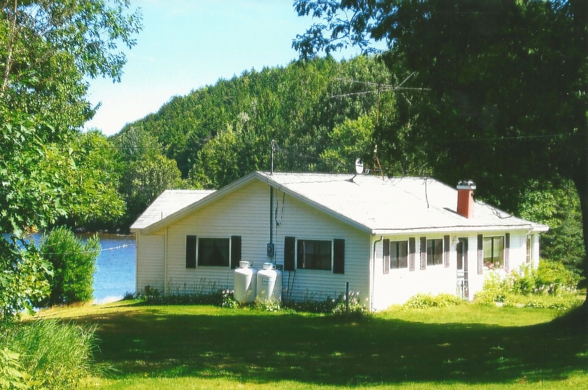 About Tomah Mountain Outfitters United States