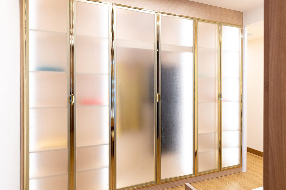 Doors with hinges ideas