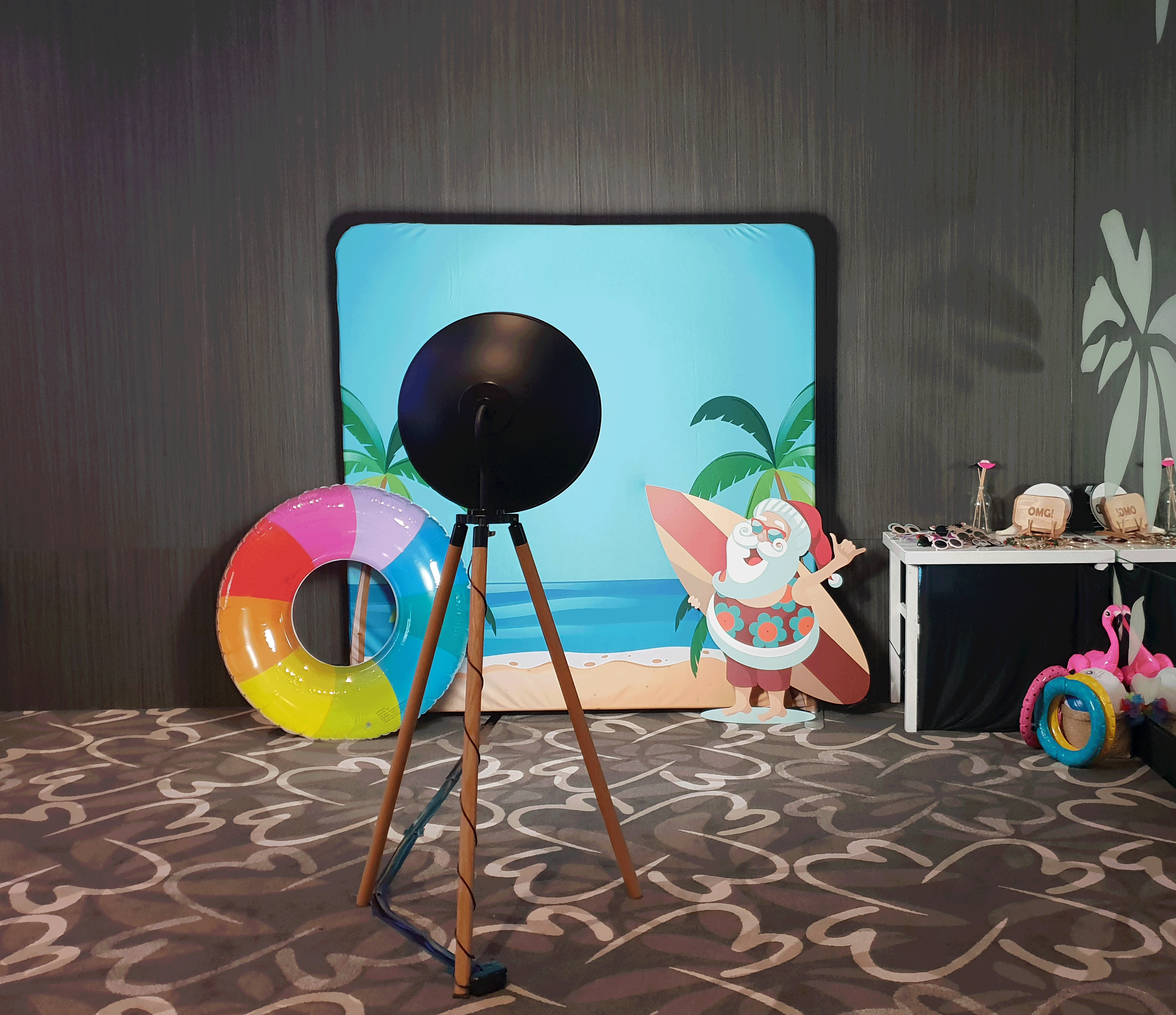 THE-WILD-BOOTH-CO---Beach-Themed-Xmas-Pa