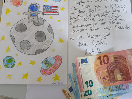 Kita-Kinder spenden für Sternenlichter