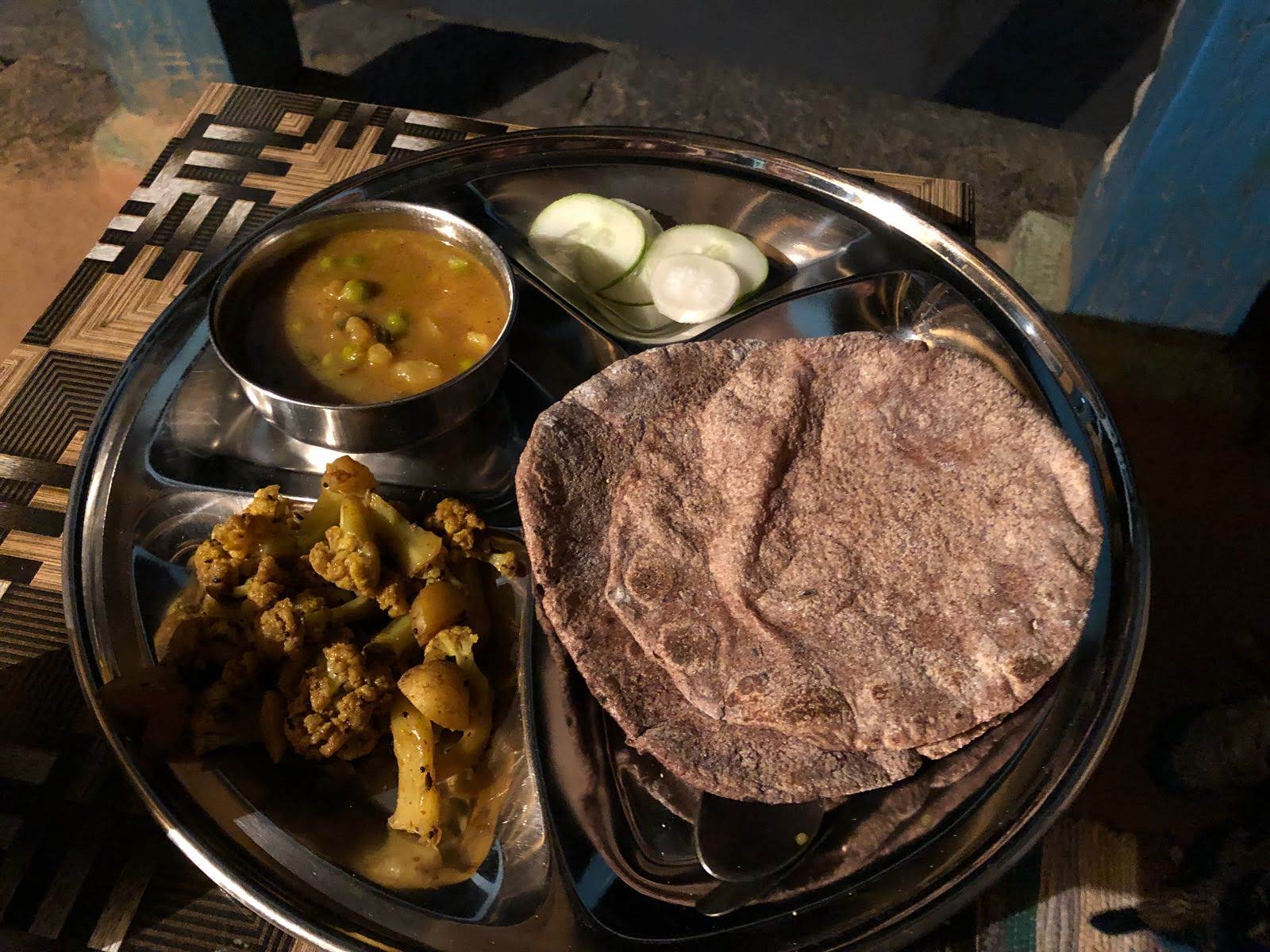 Dinner plate with Mandva roti