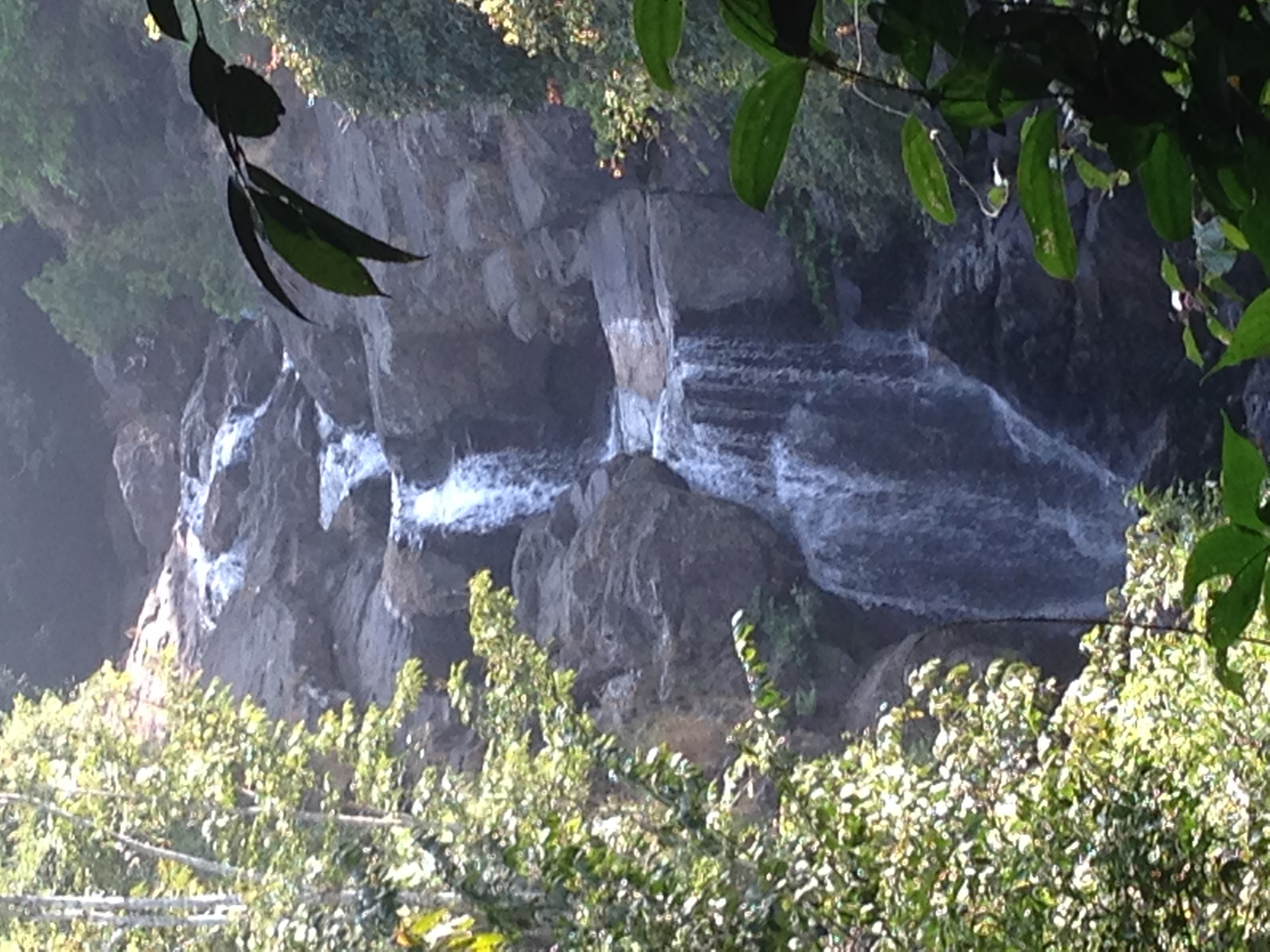 Meenmutti falls