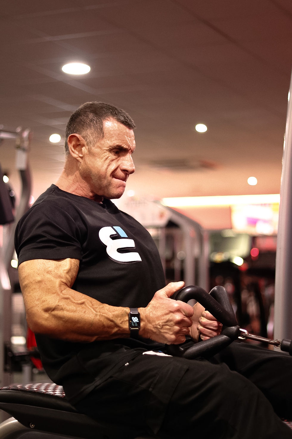 IMG_5742 Bob CABLE ROWS.jpg