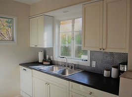 17. Kitchen Sink.jpg