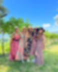 ragazze nel vigneto di tenuta santa maria valverde.jpg