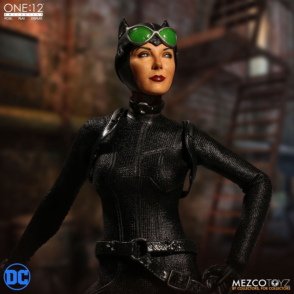 Thumbnail: MEZCO TOYZ ONE:12 DC CATWOMAN