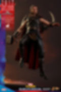 Thumbnail: HOT TOYS THOR RAGNAROK ROADWORN THOR EXCLUSIVE