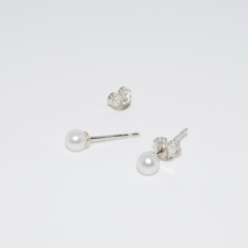 4mm Round Fresh Water Silver Studs
