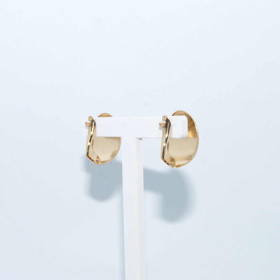 Yellow Gold Diamond Cut Huggies
