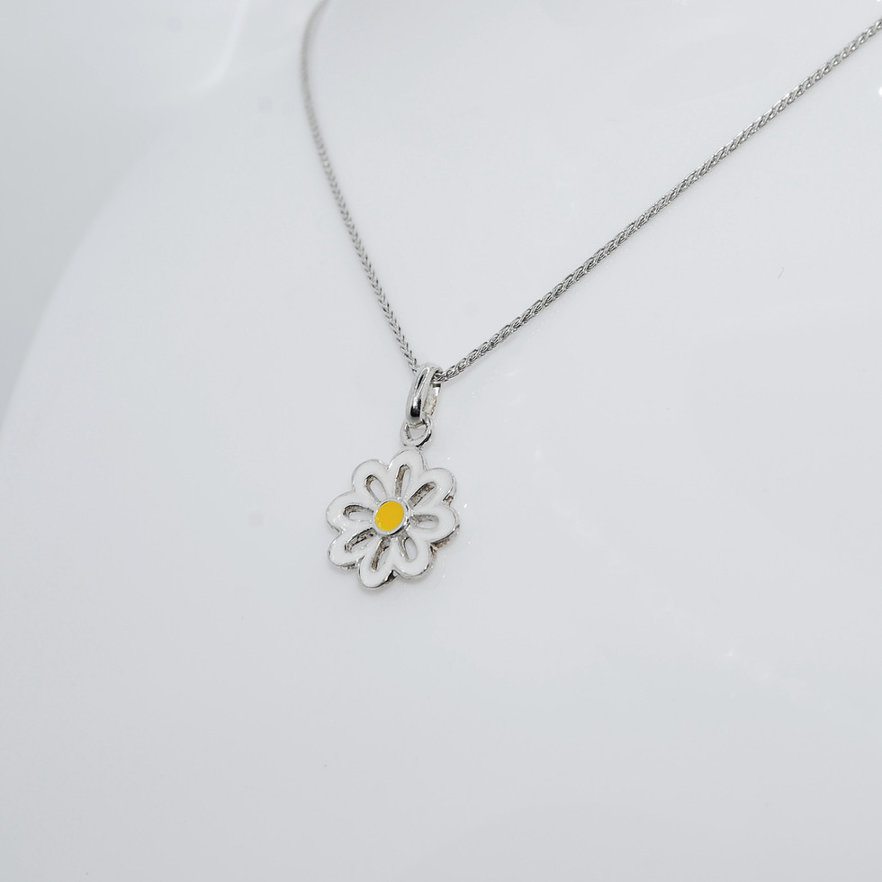 Daisy Enamel Silver Pendant