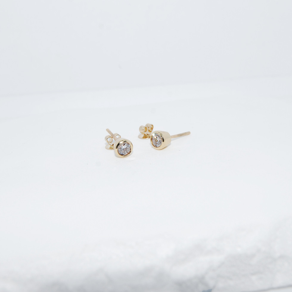 5mm Yellow Gold Lab Diamond Bezel Studs