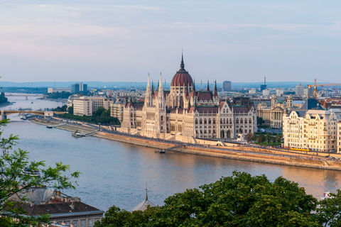 BUDAPEST RIVER CRUISE