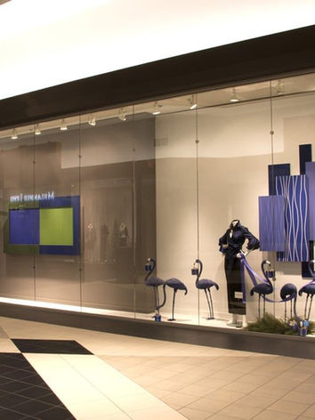 Retail Window Displays
Miles Display and Design