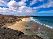 Esplorare El Cotillo: Un Angolo di Paradiso tra Spiagge Selvagge e Cultura Canaria