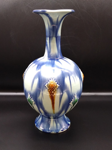 人間国宝　加藤卓男　藍彩貼花文手付花入 重要無形文化財認定 人間国宝 加藤卓男 藍彩貼花文手付花入 重要無形文化財認定 人間国宝