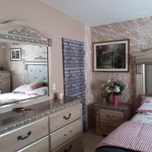 bedroom.jpg