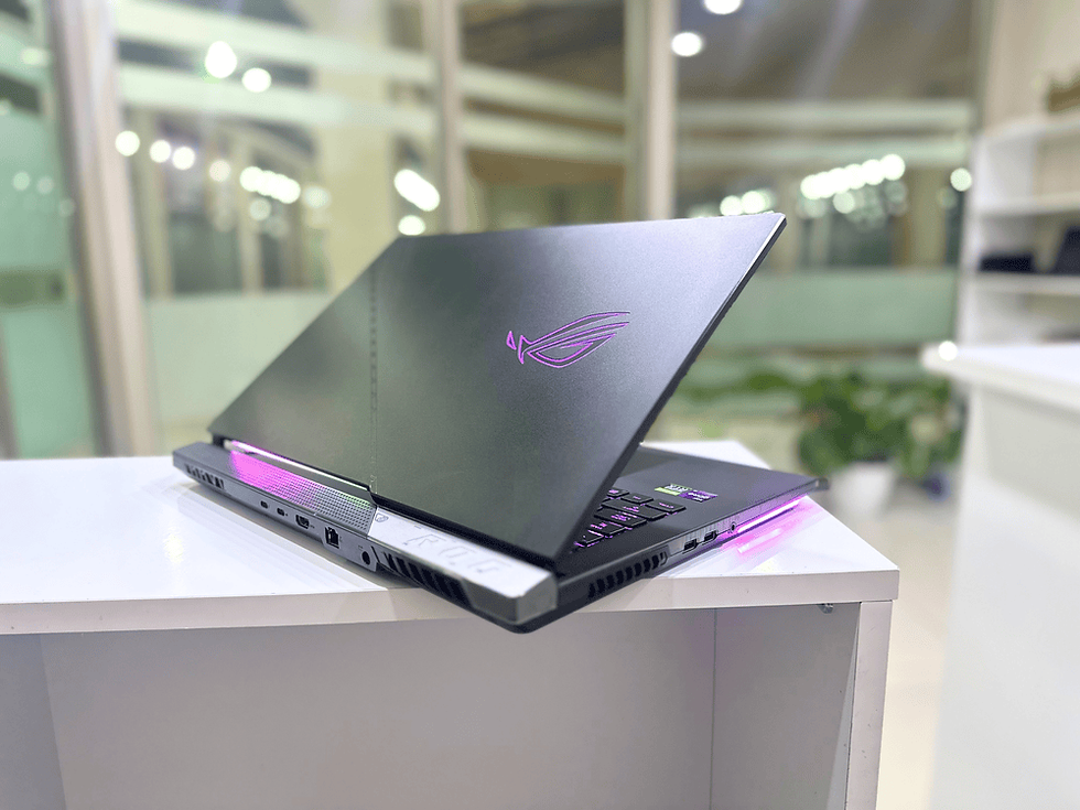 Thumbnail: Asus ROG Strix Scar 17