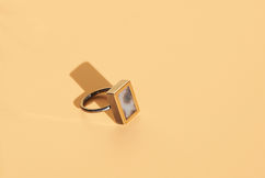 Kristallachat   //   750/_Rotgold   //   925/_Silber oxidiert