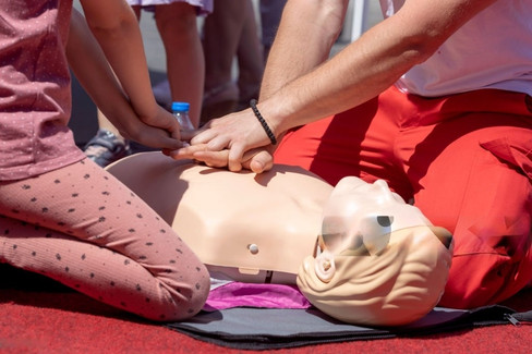 CPR refresher training, First aid refresher course, CPR certification renewal, Boost confidence in CPR, Regain first aid skills, Emergency response training, CPR and first aid update, Stay prepared for emergencies, Lifesaving skills refresher, CPR training for confidence.