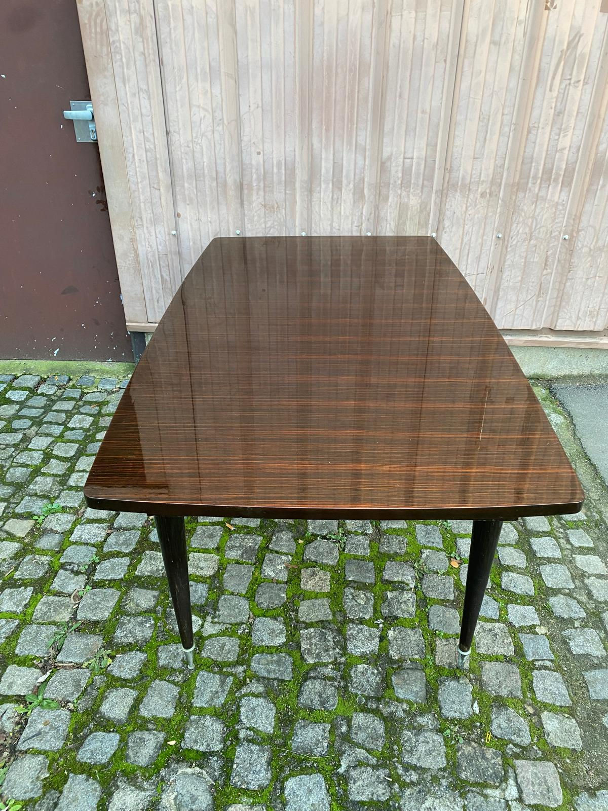 Table à manger scandinave extensible bois massif et palissandre effet acajou