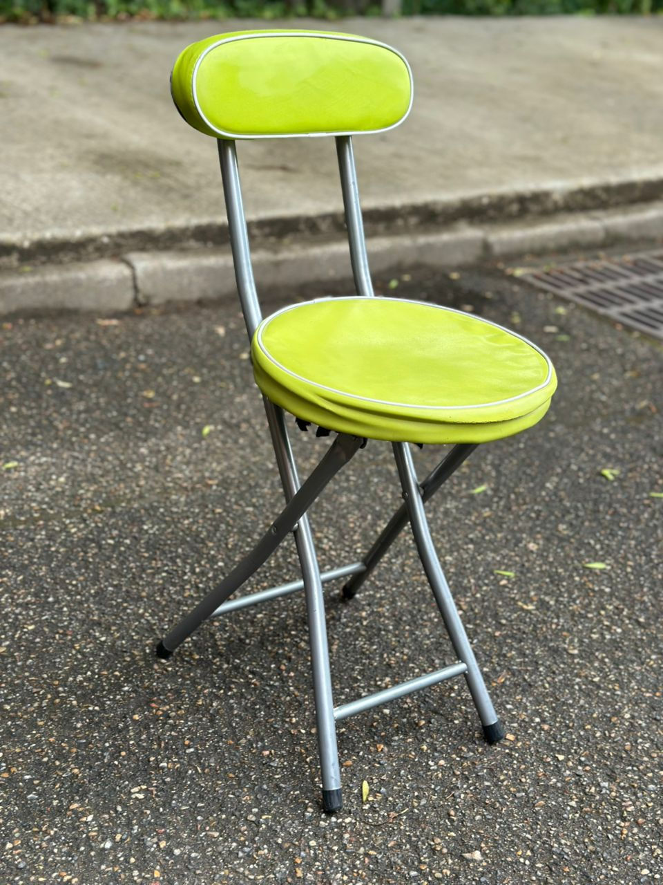 Miniature : Chaise pliable en acier et tissu vert fluo