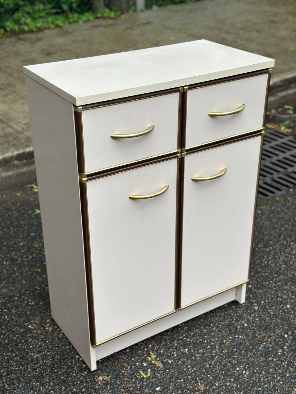 Miniature : Commode vintage des années 70 style Mid-Century Modern Space Age
