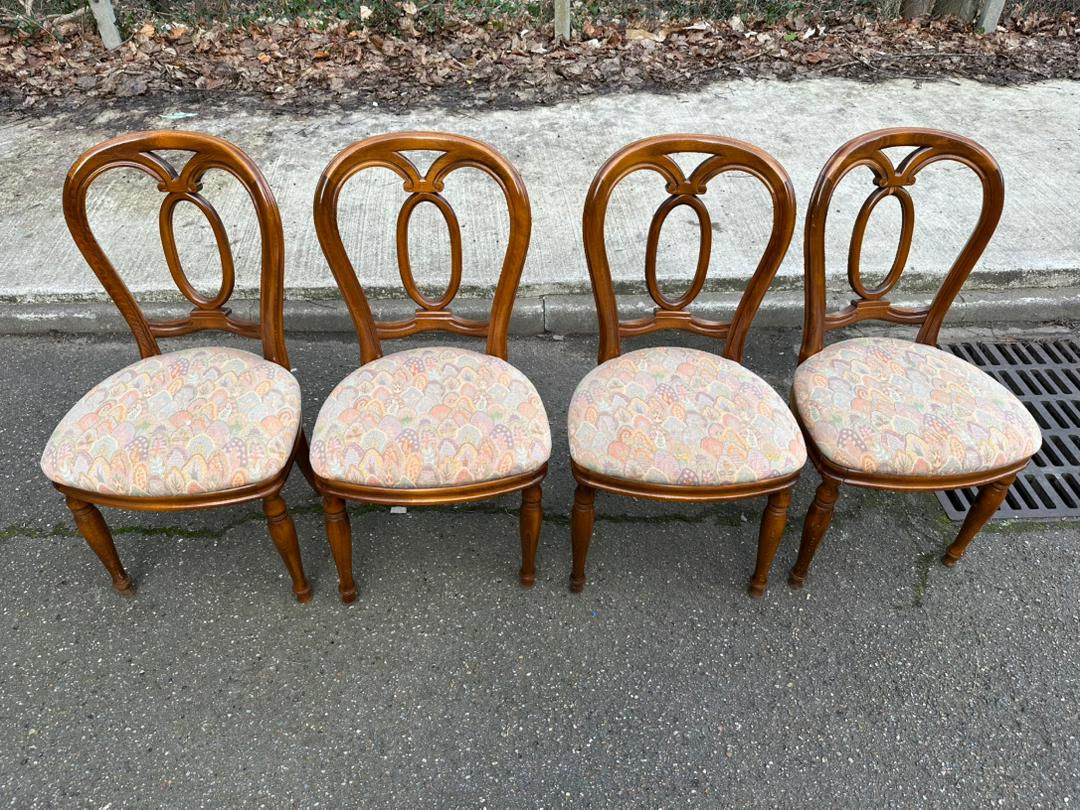 4 chaises louis Philippe bois massif et tissu fleurs