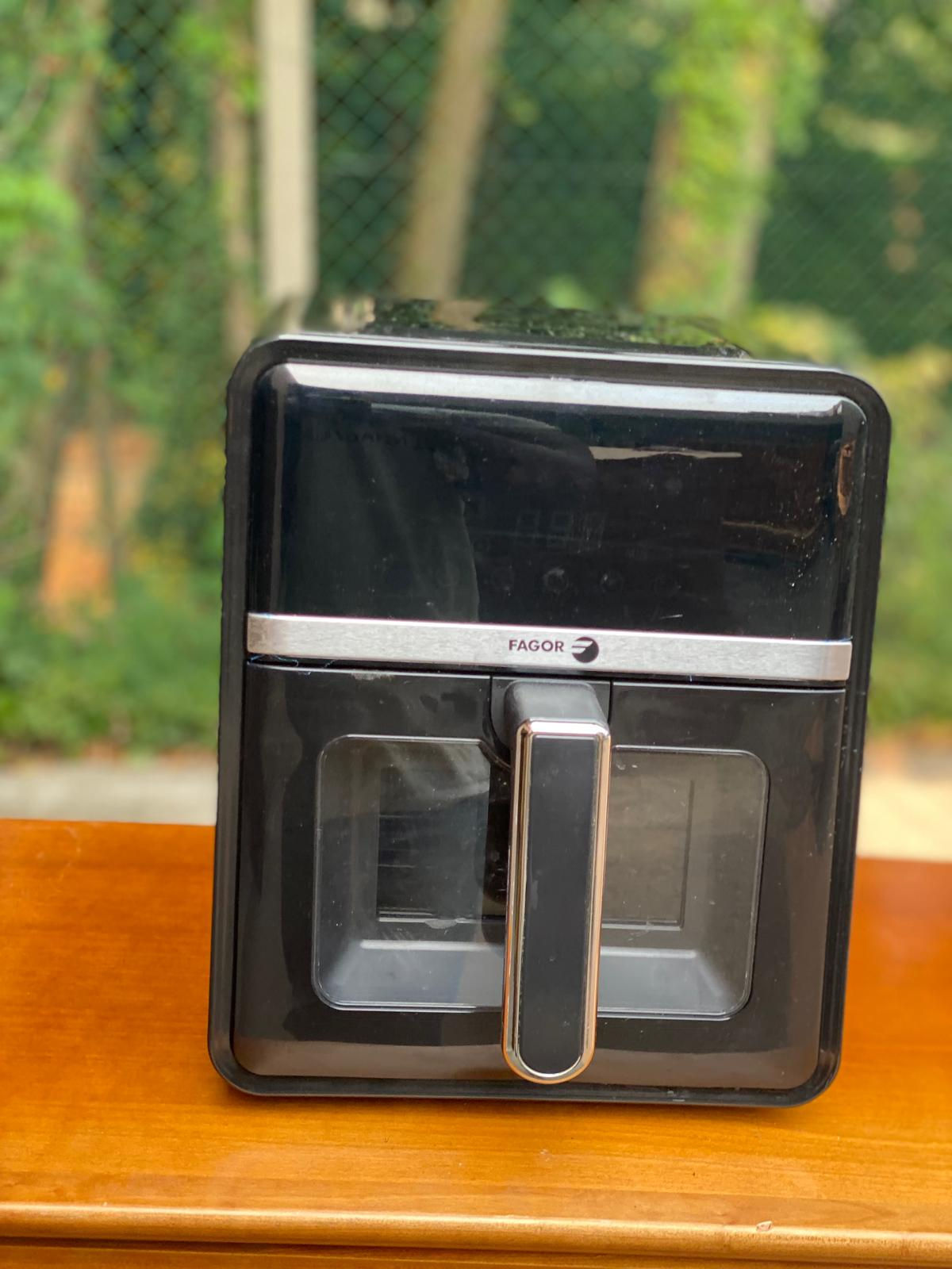 Airfryer friteuse sans huile Fagor noire