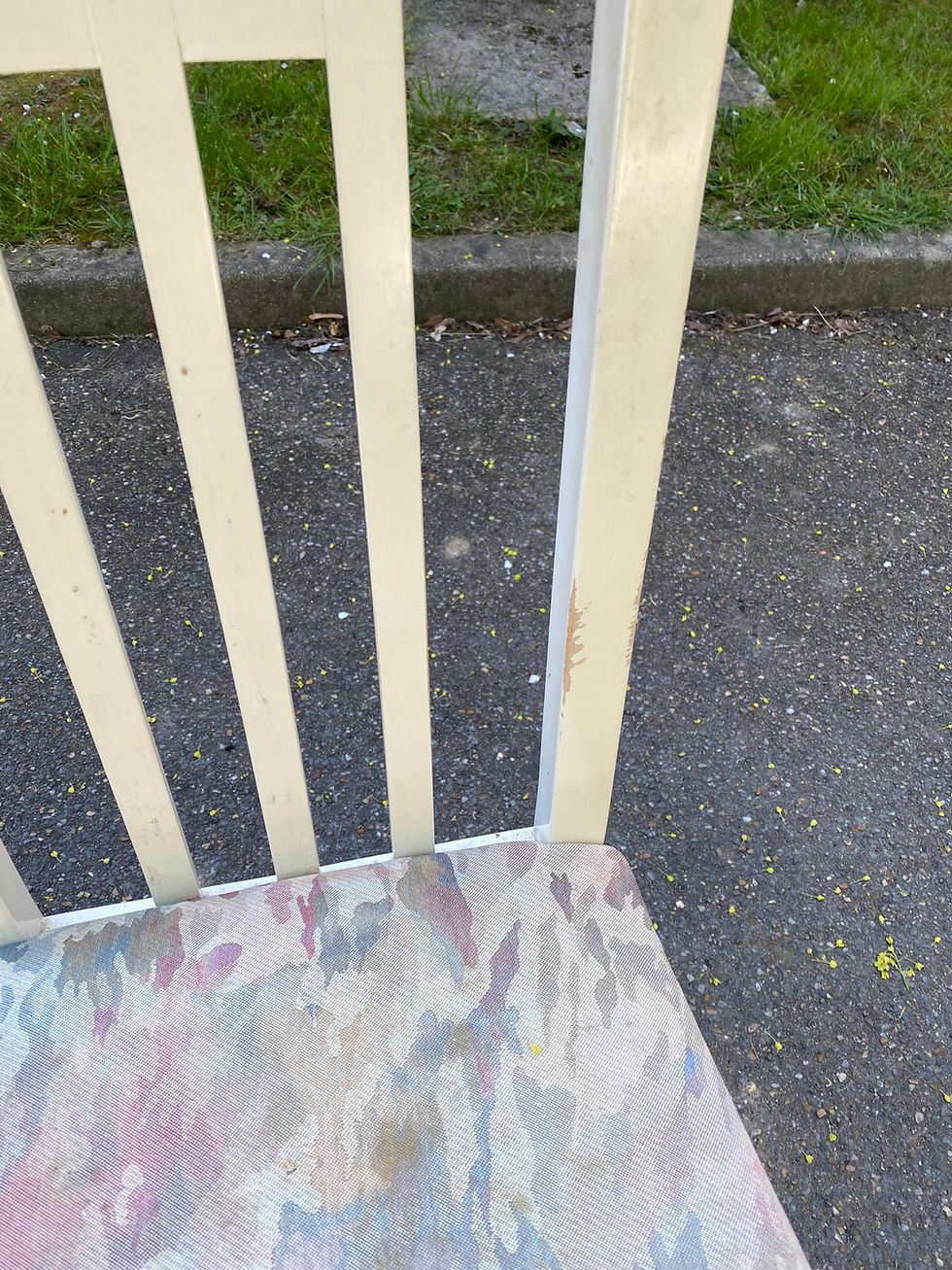 Miniature : 2 chaises blanches bois massif et tissu