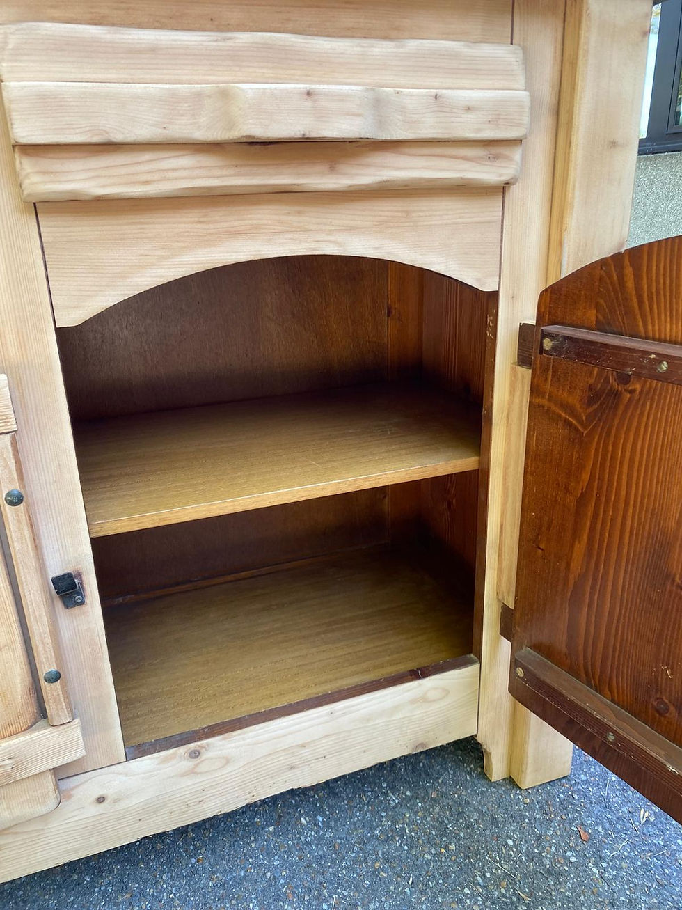 Miniature : Enfilade de chalet rénové en bois massif clair des années 70