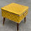Miniature : Tabouret scandinave jaune avec coffre carré