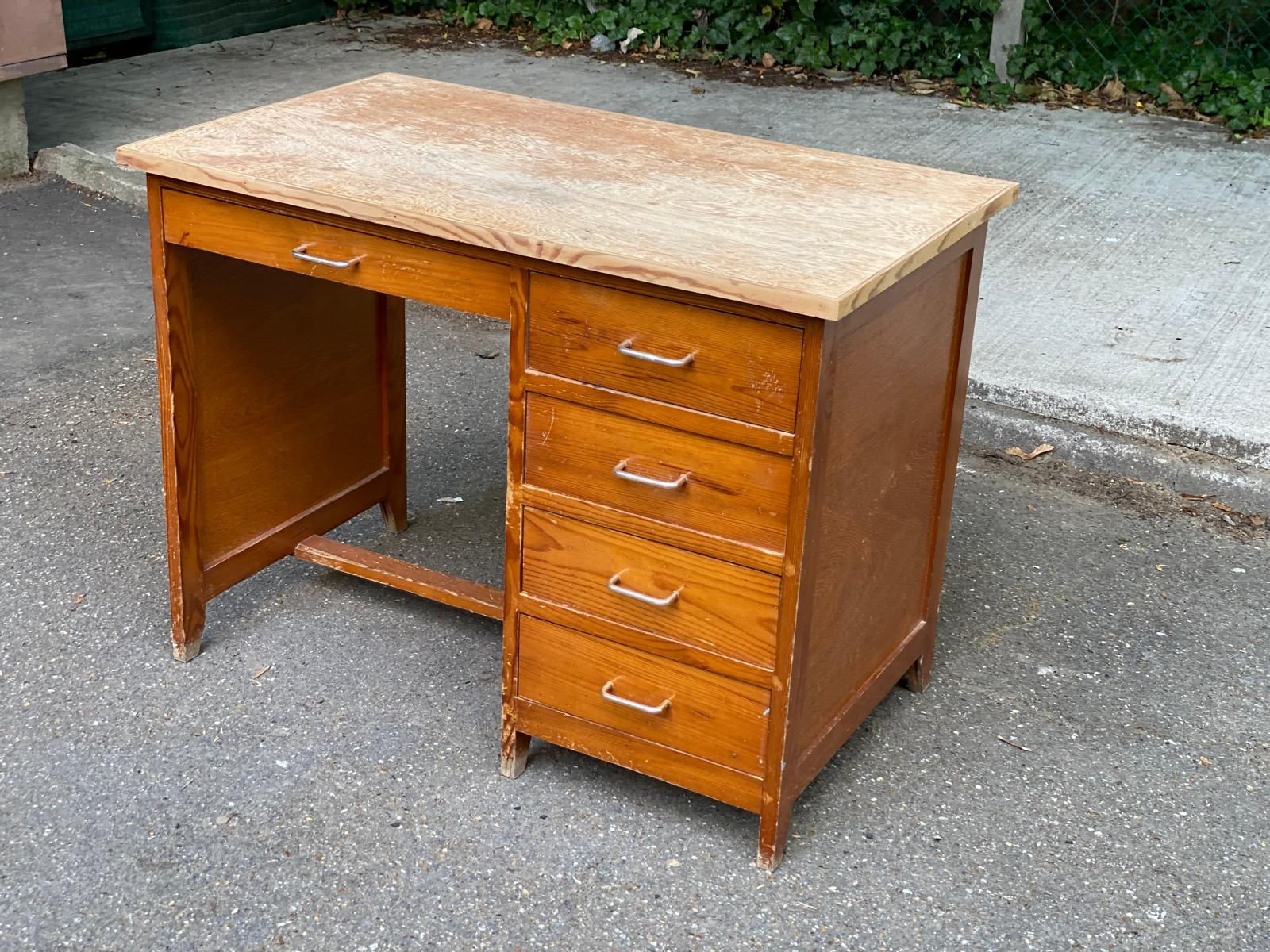 Bureau américain en bois avec 5 tiroirs