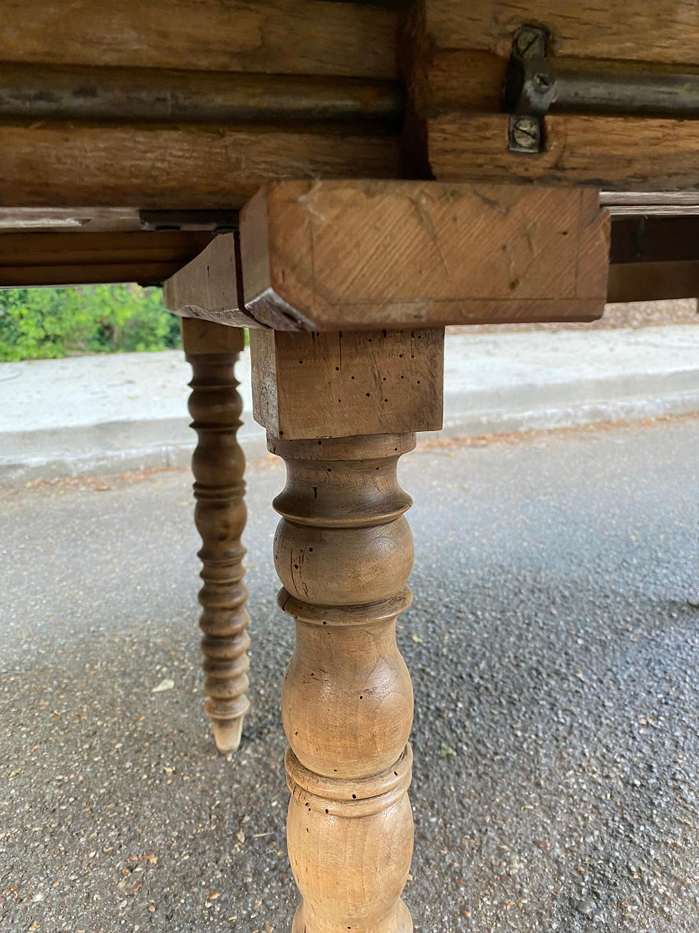 Miniature : Table à manger ronde extensible Louis Philippe XVIII ème rénovée 200cm