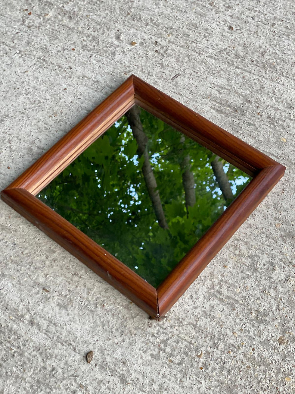 Petit miroir carré vintage en bois massif 1970 25x25cm