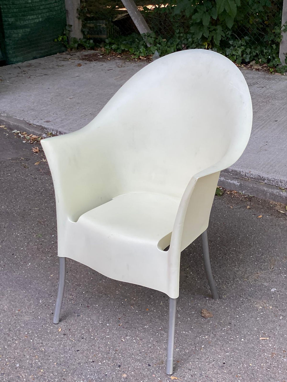 Miniature : Fauteuil blanc style Philippe Starck Lord Yo