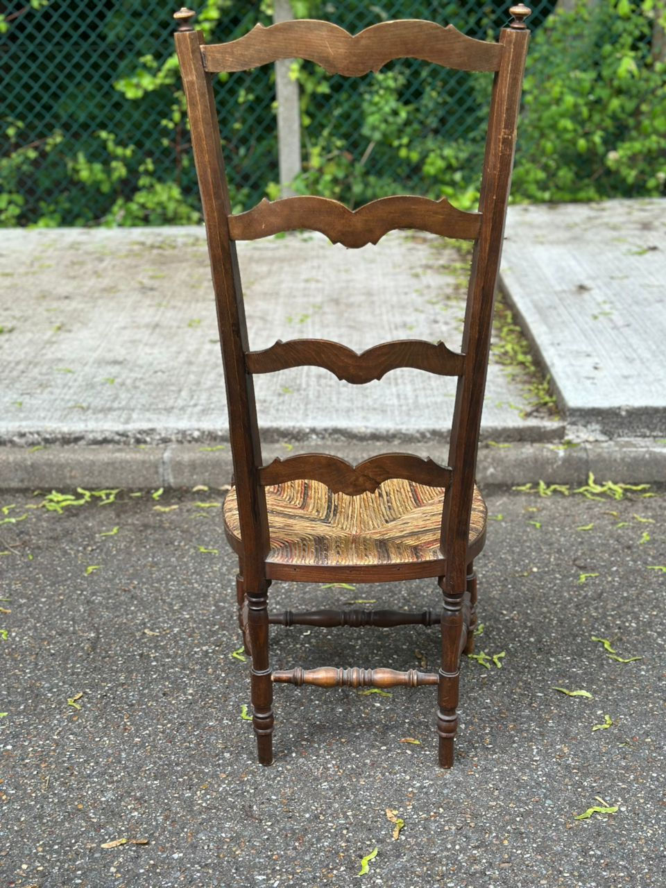 Miniature : Chaise Prie dieu ou chaise enfant en bois massif chêne paillée