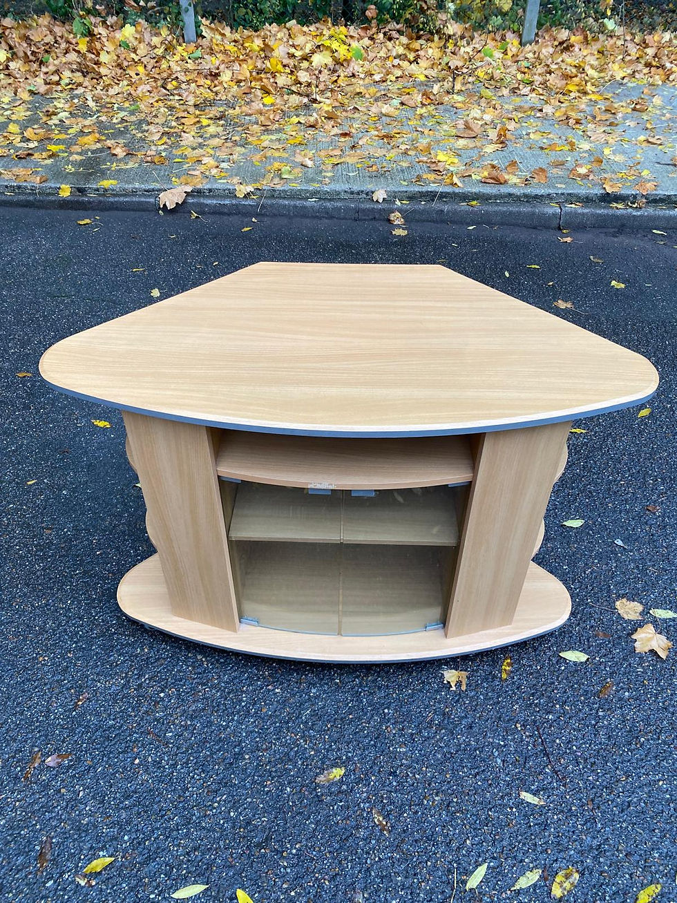 Miniature : Meuble TV en bois style Ikea avec rangement et porte vitrée 110x55cm