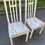 Miniature : 2 chaises blanches bois massif et tissu