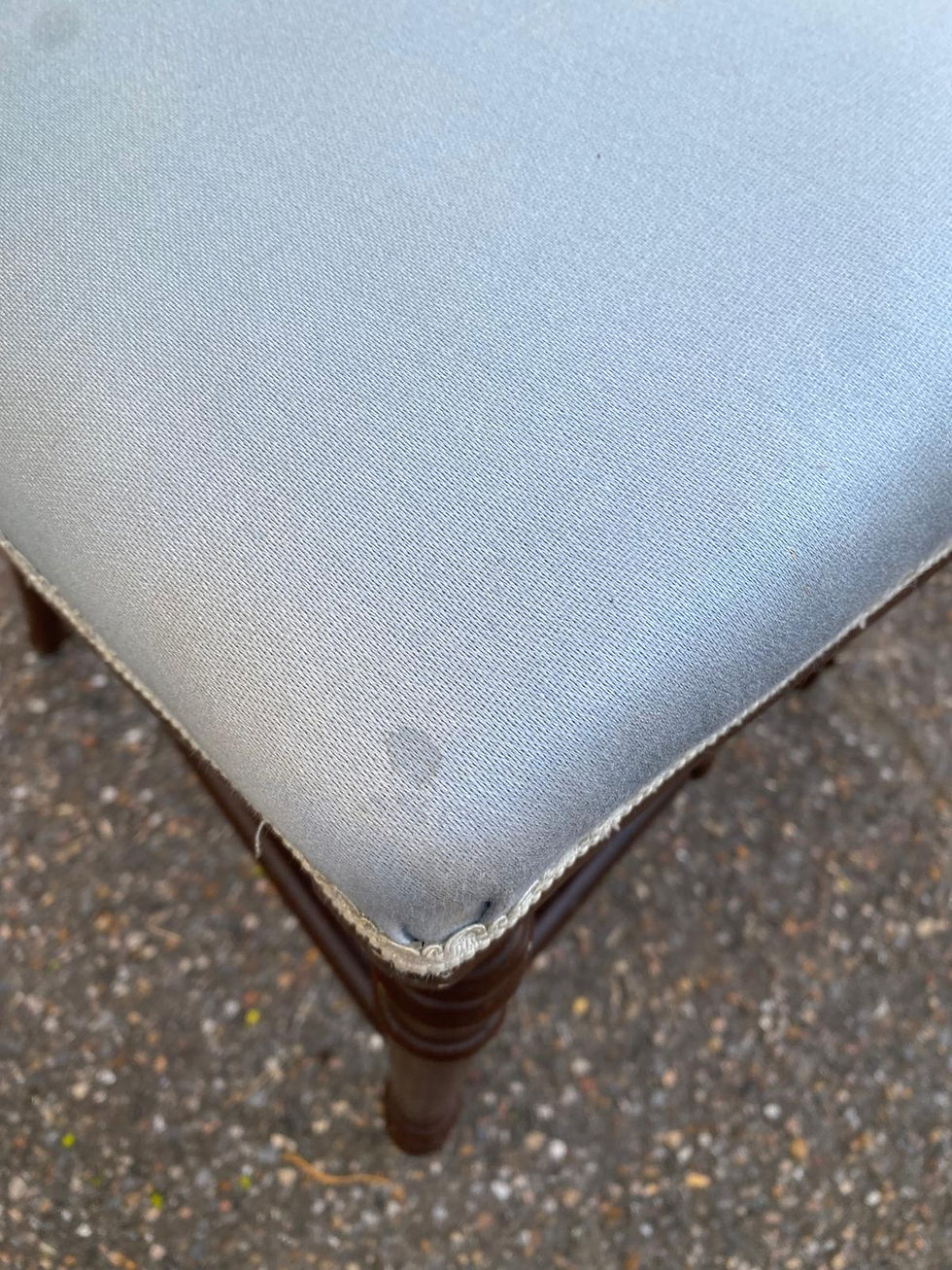 Miniature : 2 chaises Napoléon III bois massif et tissu satin bleu