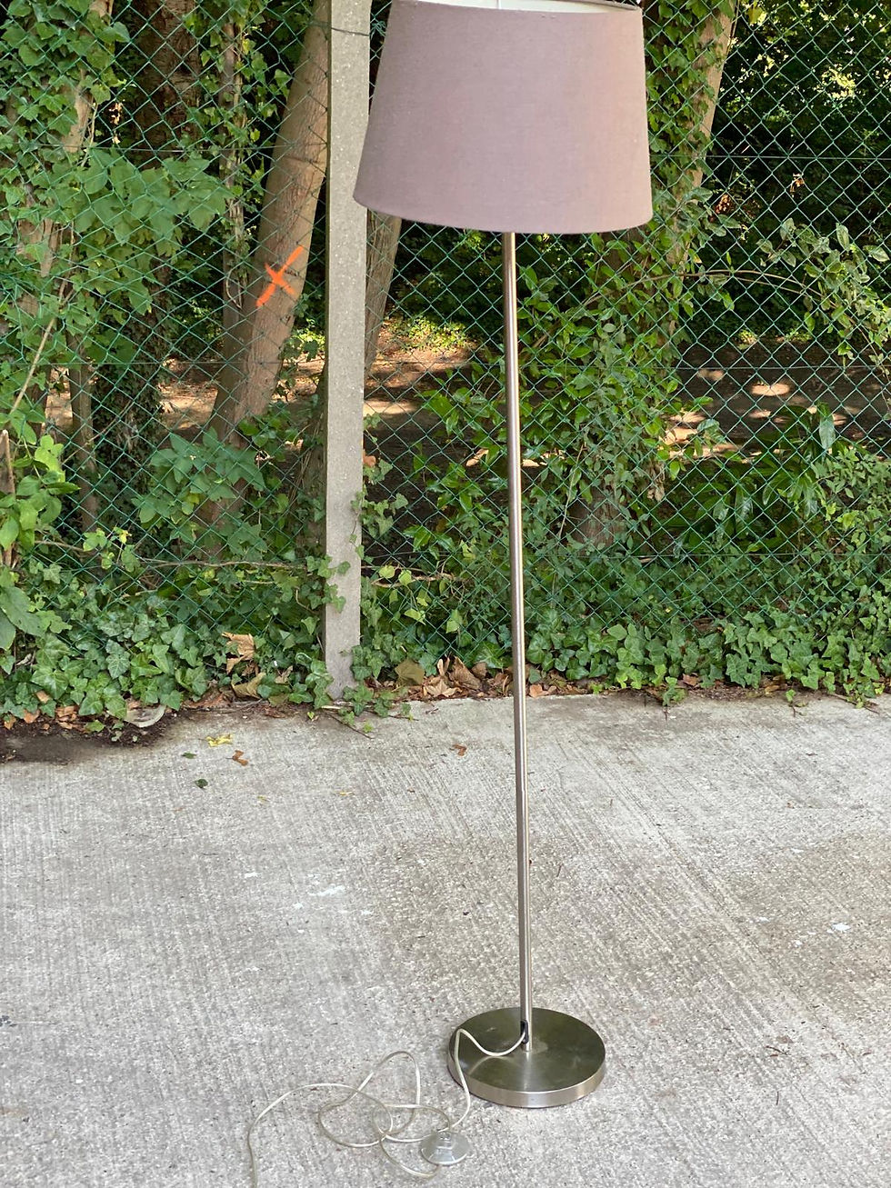 Lampadaire ikea argenté