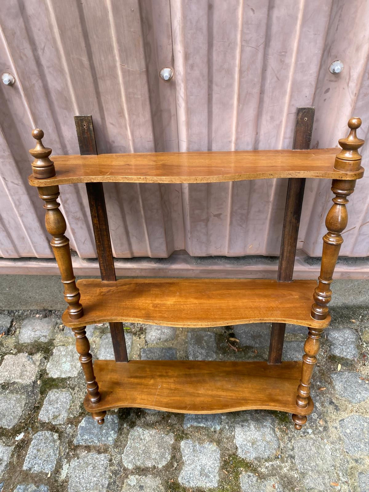Étagère murale Louis Philippe vintage bois massif du XIXème siècle